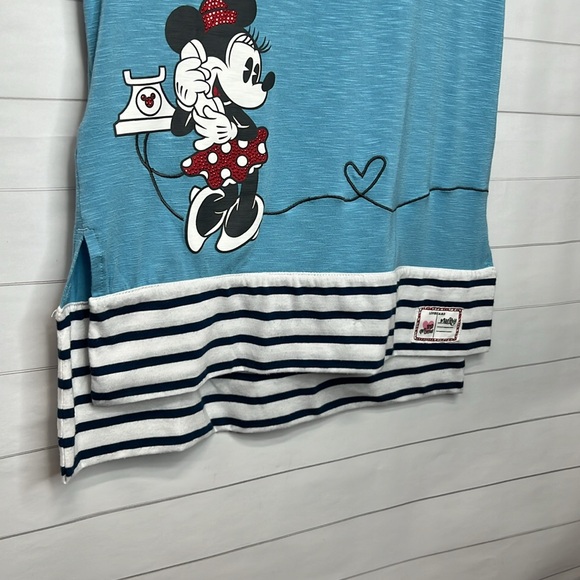 Disney Parks - Minnie & Minnie Lovecard Tee - XS - Picture 2 of 9
